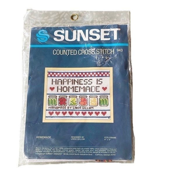 SUNSET Counted Cross Stitch “Happiness is Homemade” - Picture 2 of 4